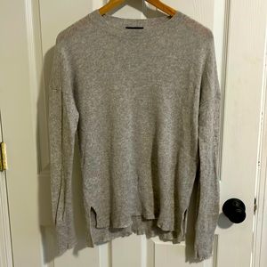 Theory Light Gray Cashmere sweater size XS/P